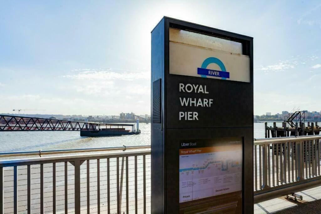 City Escape - Royal Wharf Лондон Екстер'єр фото